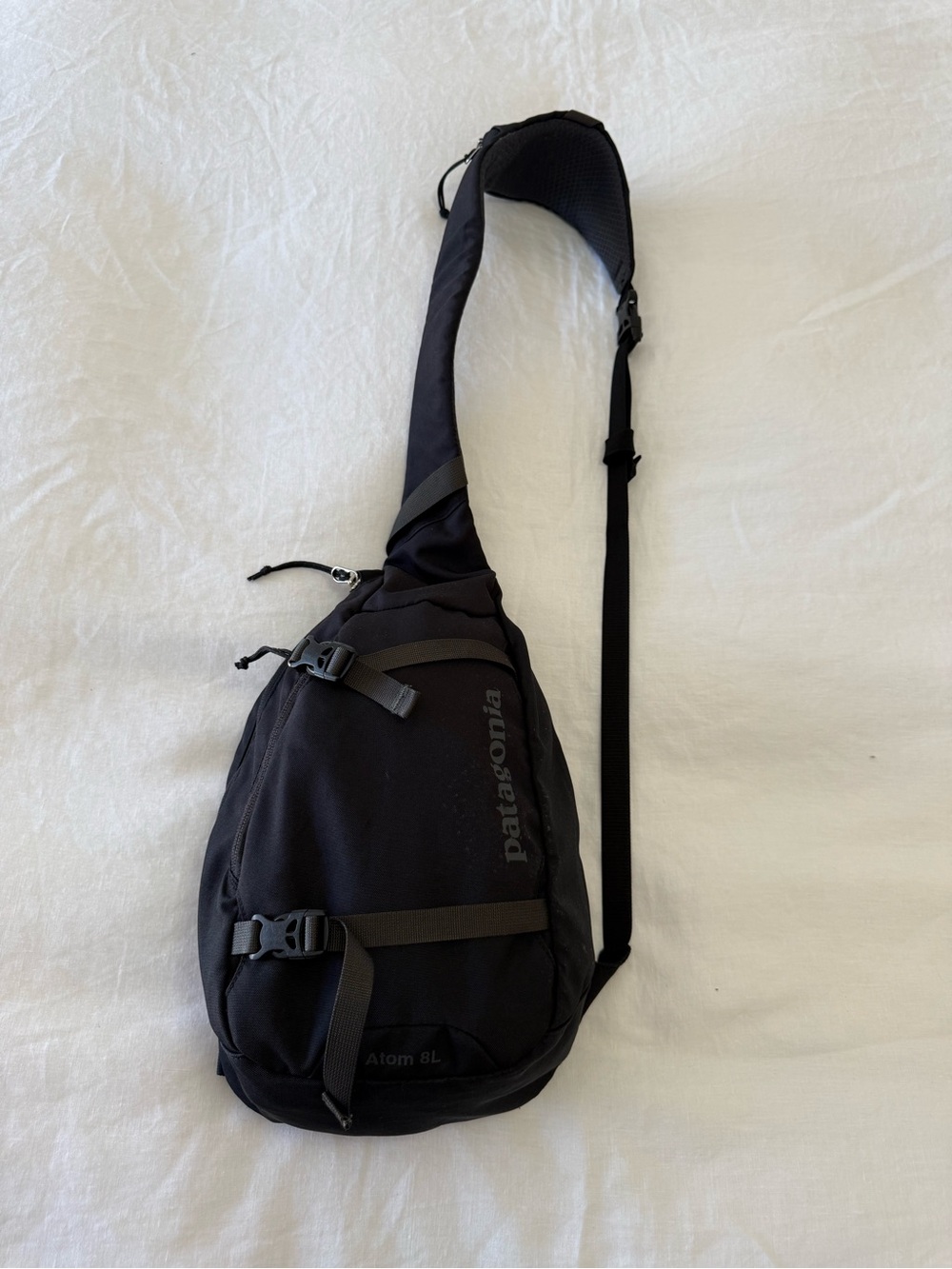 Patagonia | Black Atom Sling 8L Bag Backpack | Hiking Outdoors Travel